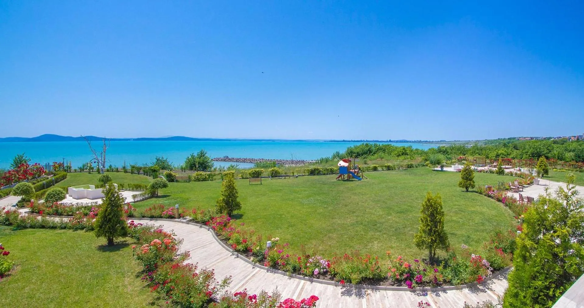 Beachfront One Bedroom Apartment Diamond Beach Burgas Sarafovo Студио В Diamond Beach Сарафово Bulgaria